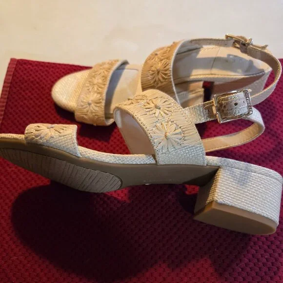 Alex Marie (Dillards) 8M raffia bone sandal, new never worn - Picture 4 of 6